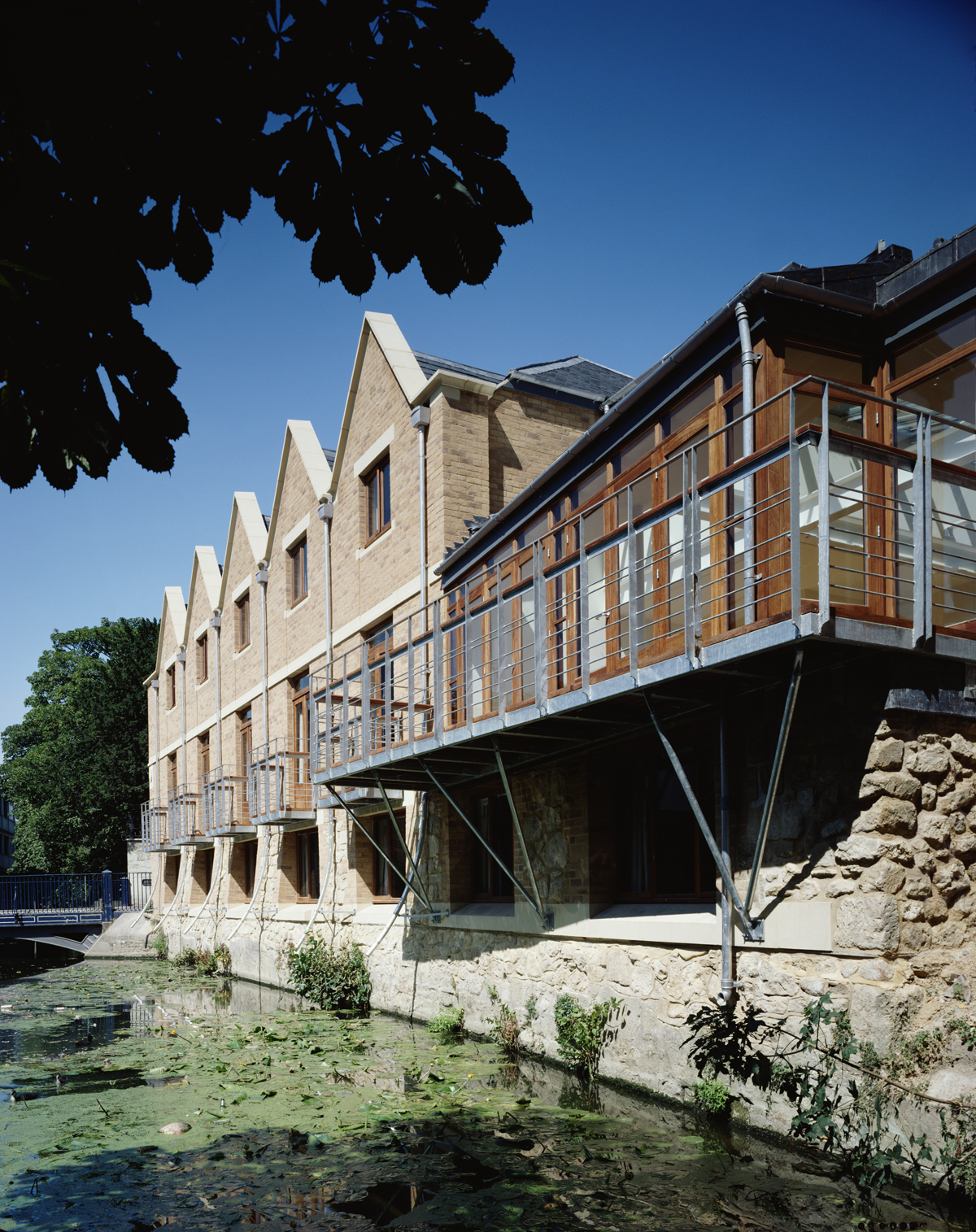St George's gate, St Peter's College Oxford. New student housing by MBA